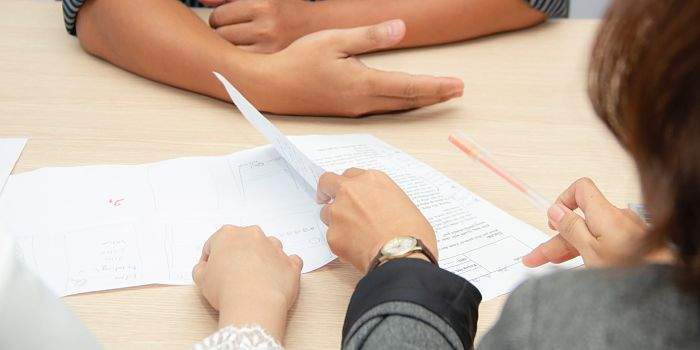 Writing a Resume and a Cover Letter - papers for the job interview in Canada